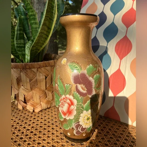 Golden Chinoiserie Painted Peonies Ceramic Vase - Picture 4 of 12